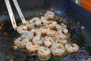 Sauteed garlicky shrimps