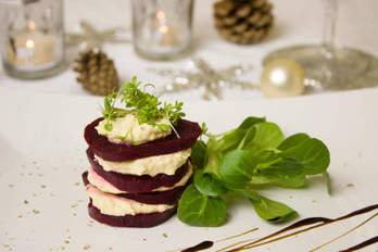 Beets & cream cheese "sandwich"