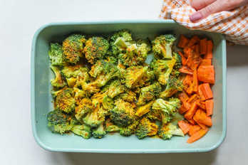 Curry roasted broccoli