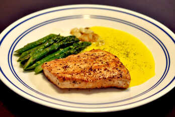 Salmon with asparagus