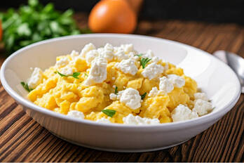 Feta scrambled eggs